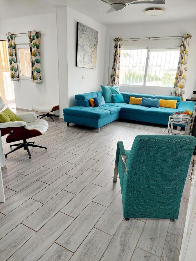Fabulous Detached Large Villa 5 Bedrooms 3 Bathrooms Backing Onto Villamartin Golf Course Exterior foto