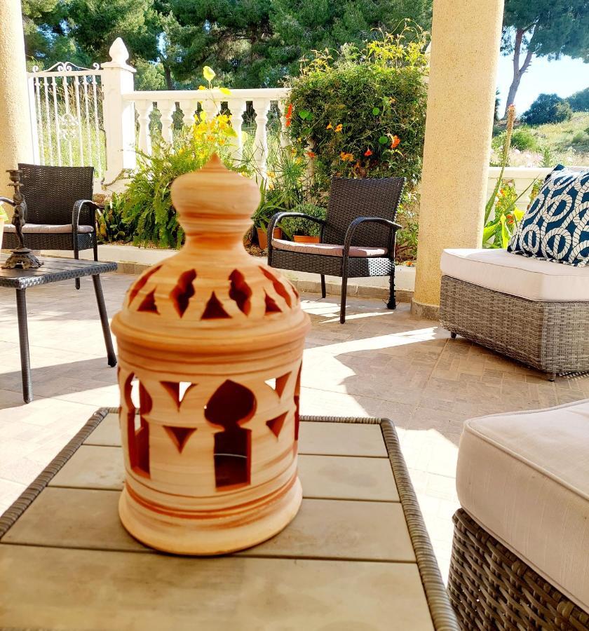 Fabulous Detached Large Villa 5 Bedrooms 3 Bathrooms Backing Onto Villamartin Golf Course Exterior foto